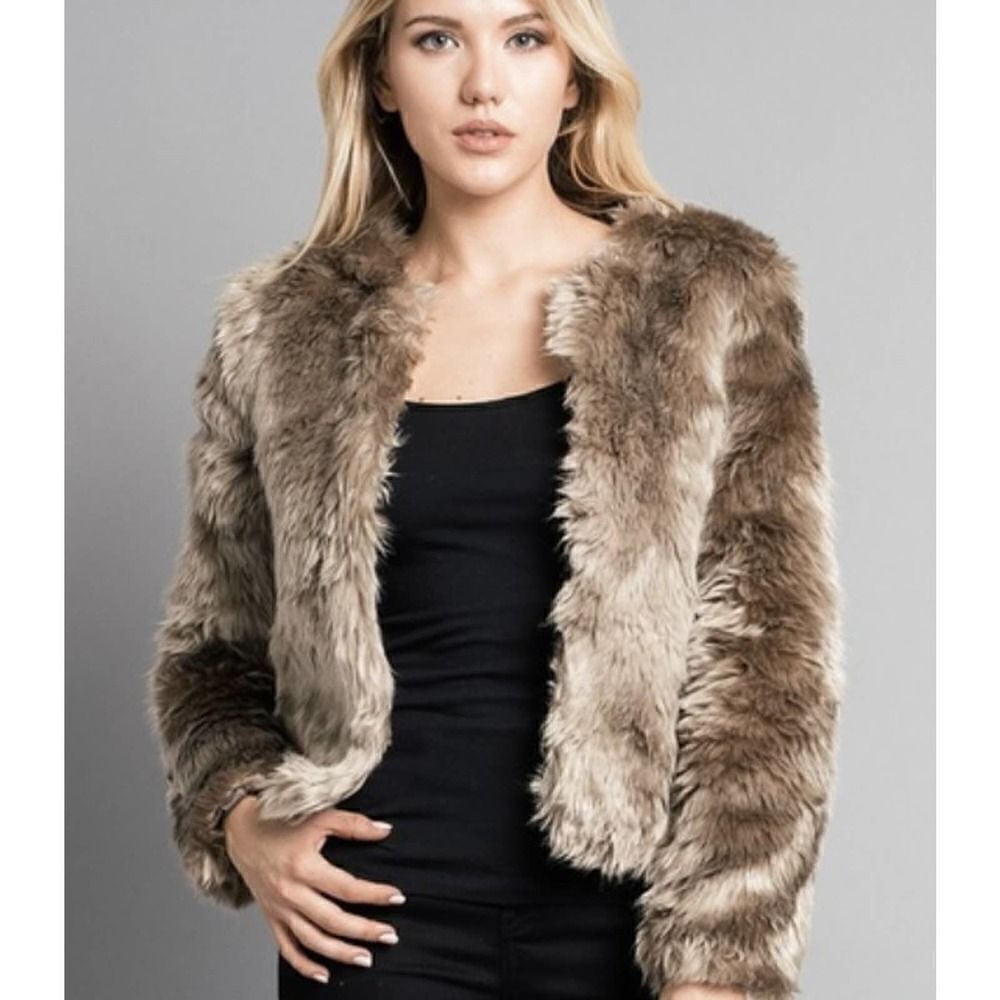 Vocal Faux Fur Jacket in Taupe Brown